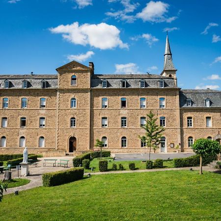 Hotel Accueil Du Couvent De Malet Saint-Côme-dʼOlt Esterno foto